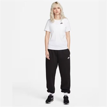 Nike Nsw Club SS Kadın Tişört