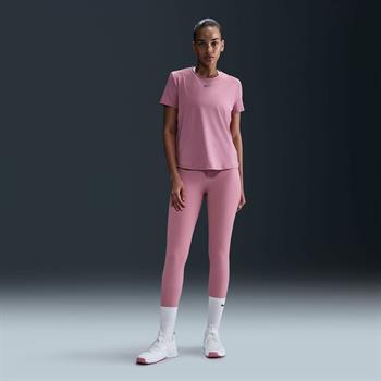 Nike One Classic Kadın Tişört