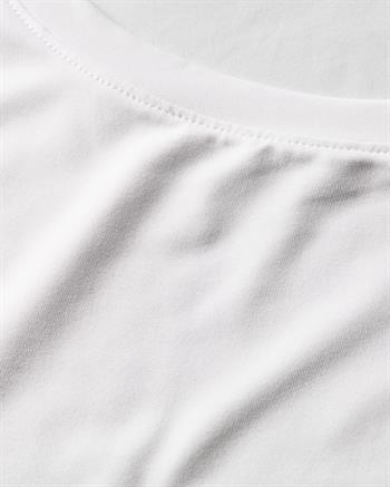 Nike One Dri-FIT Kadın Tişört