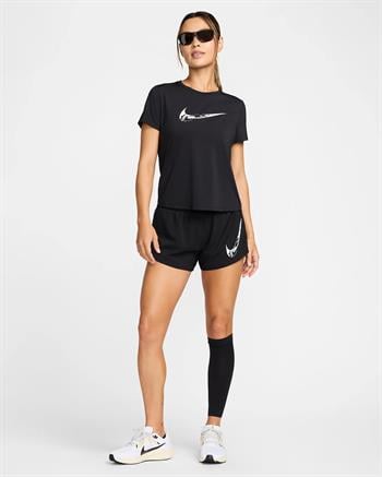 Nike One Dri-FIT Kadın Tişört
