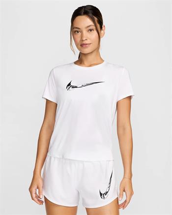 Nike One Dri-FIT Kadın Tişört