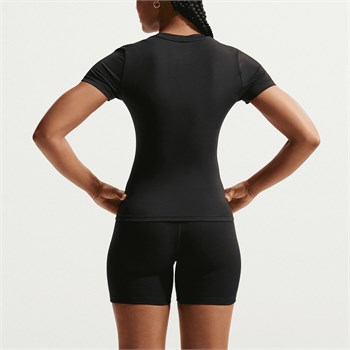 Nike One Fitted SS Top Kadın Tişört