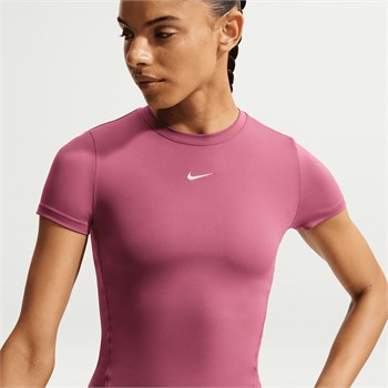 Nike One Fitted SS Top Kadın Tişört