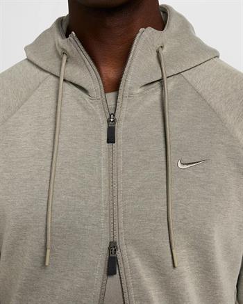 Nike Primary Fleece Erkek Sweatshirt