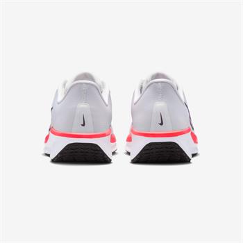 Nike Quest 6 Kadın Koşu Ayakkabı