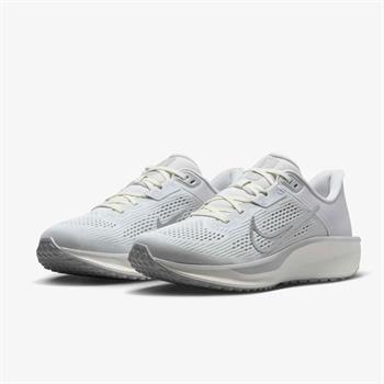Nike Quest 6 Kadın Koşu Ayakkabısı