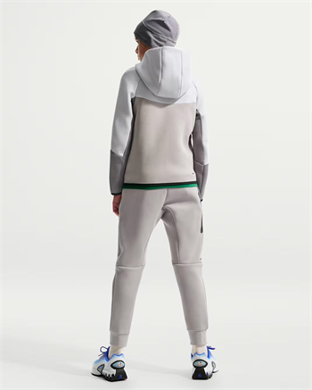 Nike Sportswear Tech Fleece Çocuk Sweatshirt
