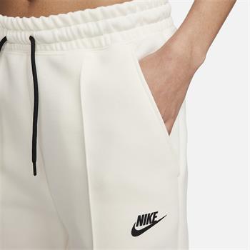 Nike Sportswear Tech Fleece Kadın Eşofman Altı