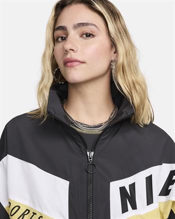 Nike Sportswear Woven Kadın Ceket