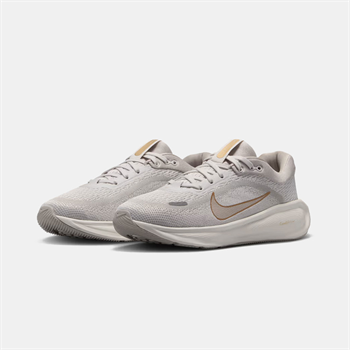 Nike Stellar Ride (GS) Koşu Ayakkabısı