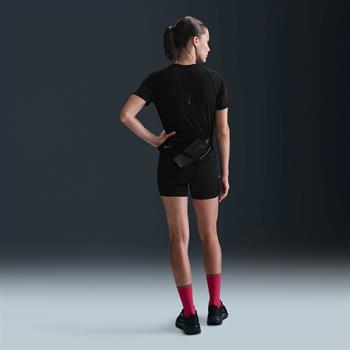 Nike Swift Dri-FIT Kadın Tişört