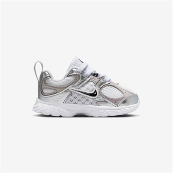 Nike V5 RNR Çocuk Günlük Spor Ayakkabı