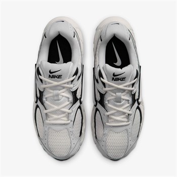 Nike V5 RNR Kadın Günlük Spor Ayakkabı