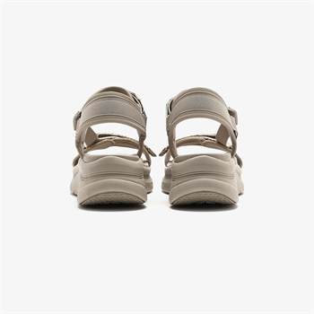 Skechers Dlux Walker Pretty Field Kadın Sandalet