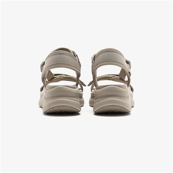 Skechers Dlux Walker Pretty Field Kadın Sandalet