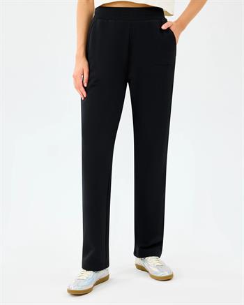 Skechers Essential Regular Sweatpant Kadın Eşofman Altı