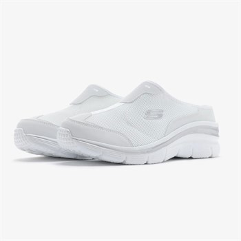 Skechers Fashion Fit Kadın Terlik