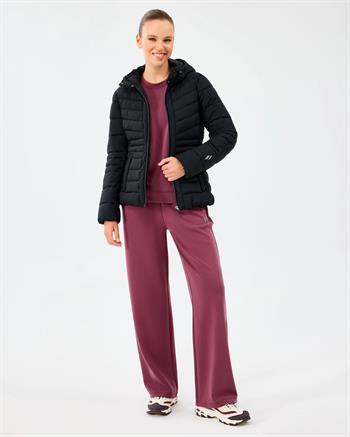 Skechers Fitted Hoodie Puffer Kadın Mont