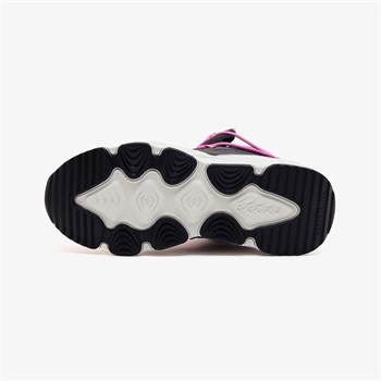 Skechers Turbo Tread Bot
