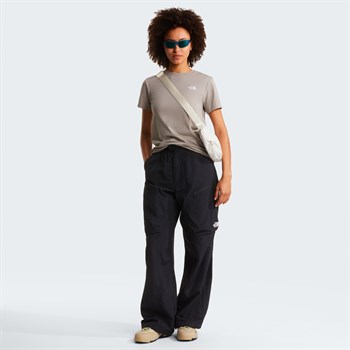 The North Face Evolution Simple Dome Slim SS Kadın Tişört