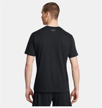 Under Armour Boxed Sports Updated Erkek Tişört
