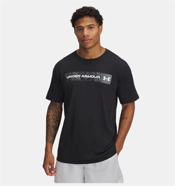 Under Armour Camo Chest Stripe Erkek Tişört