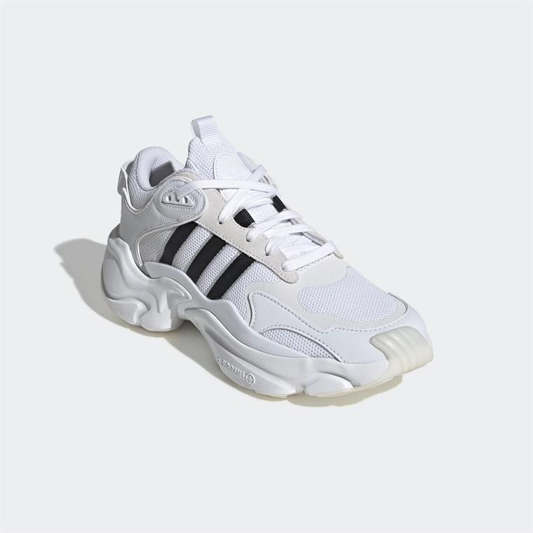 Magmur runner w adidas deals