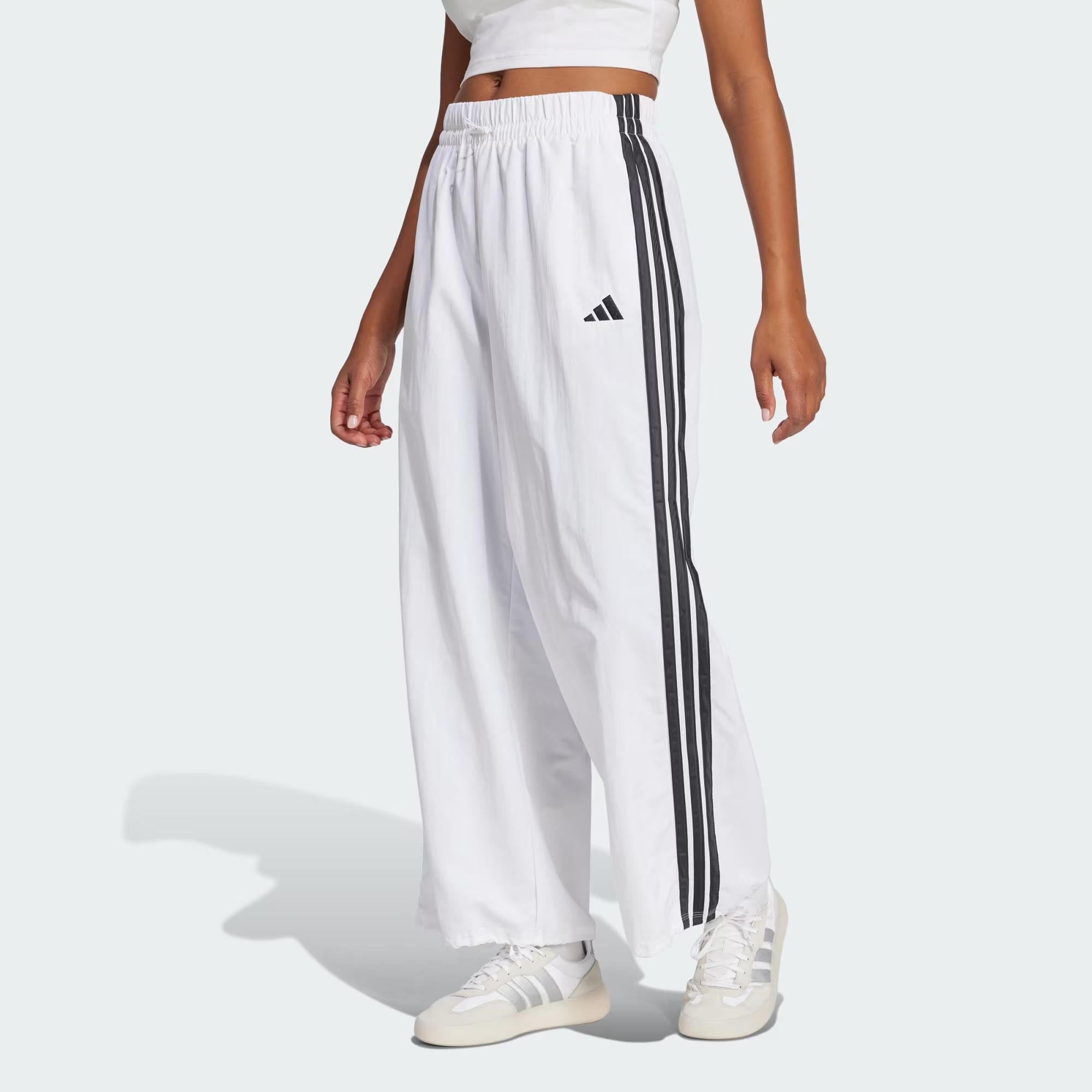 adidas Essentials 3-Stripes Lifestyle Woven Kadın Pantolon JE1307