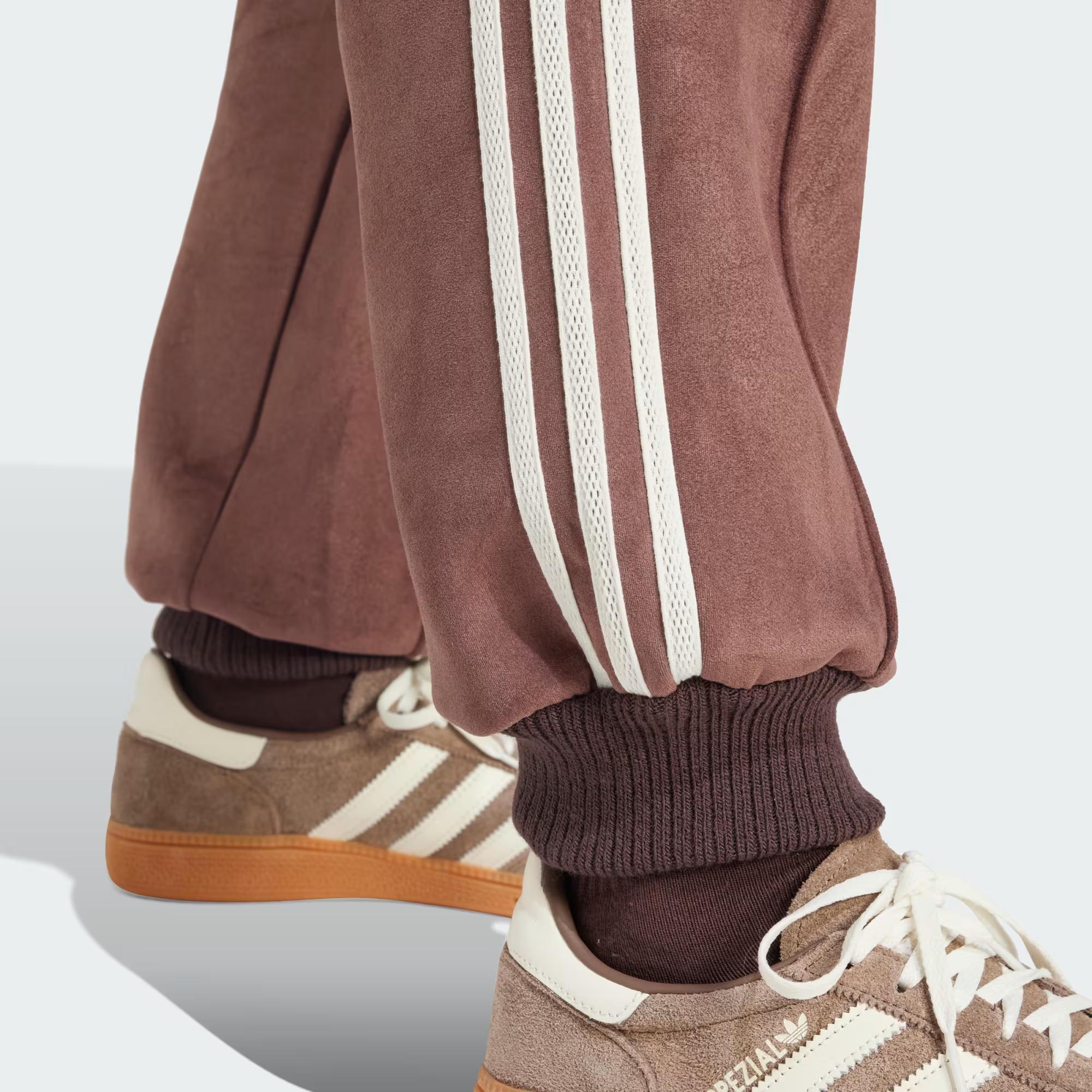 First 37646 adidas Suede the First Track Kadın Eşofman Altı IX1047 | Dalkılıç Spor