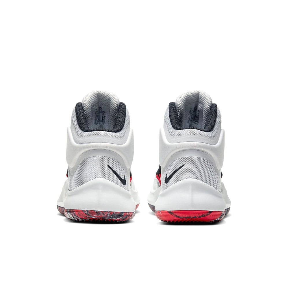 tenis nike air versitile 4