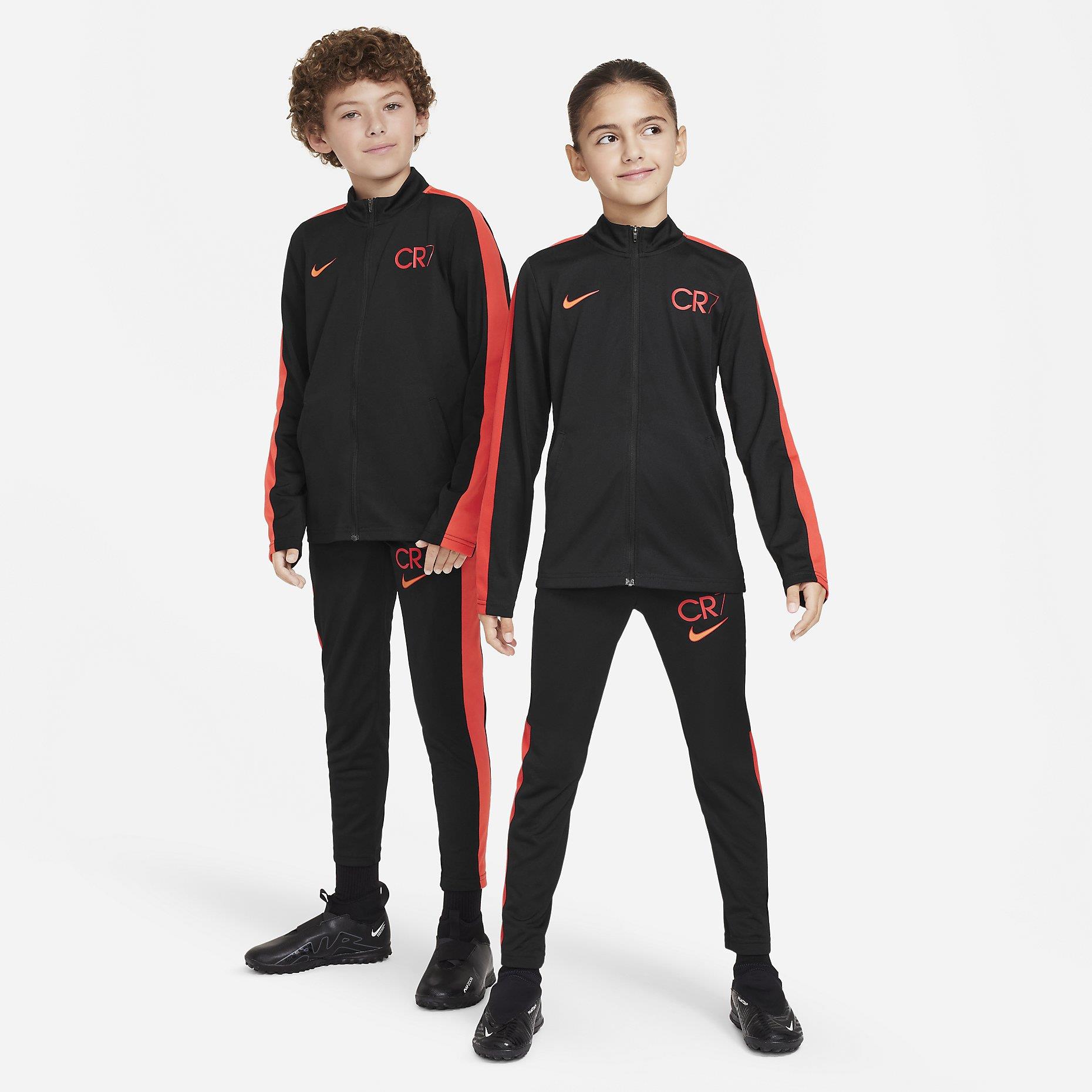 Nike Dri-FIT CR7 Academy23 Çocuk Eşofman Takımı FJ6177-010