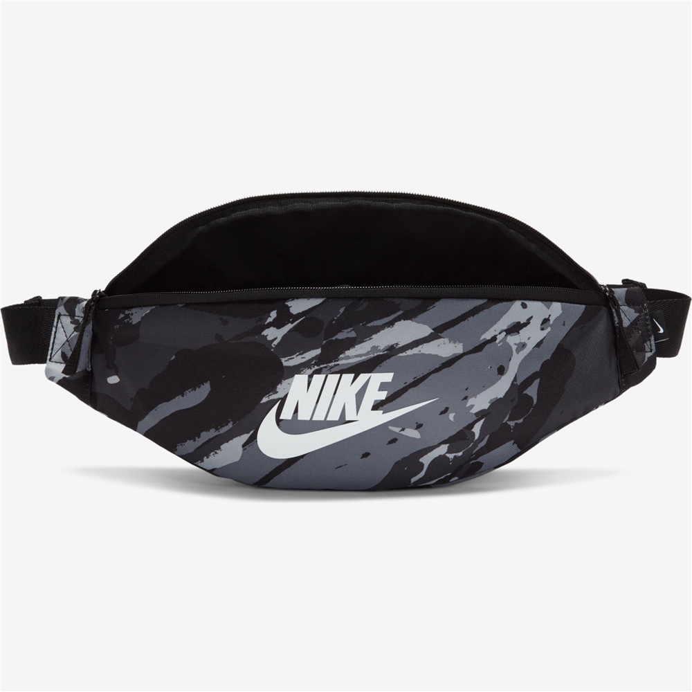Nike sportswear heritage hip pack hotsell