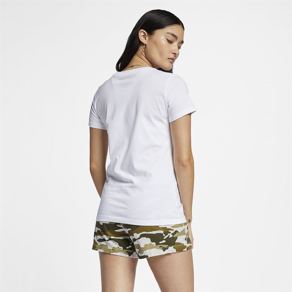 Nike Sportswear Essentials Kad n Ti ort BV6169 100