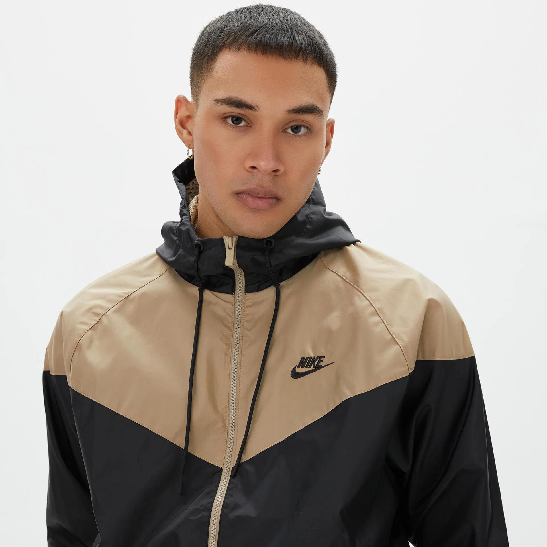Nike Sportswear Windrunner Erkek Ruzgarl k