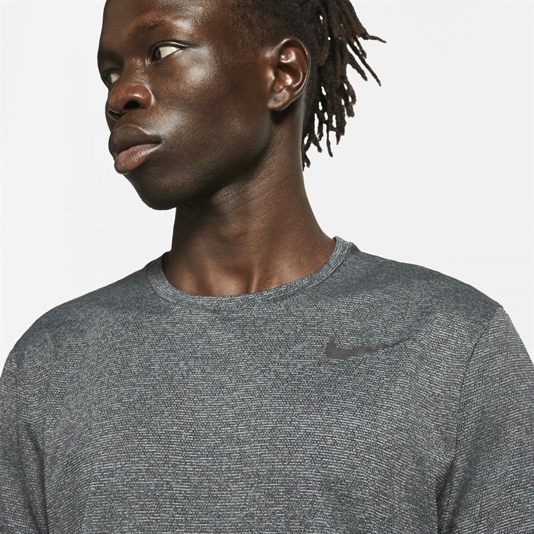 nike ar0196