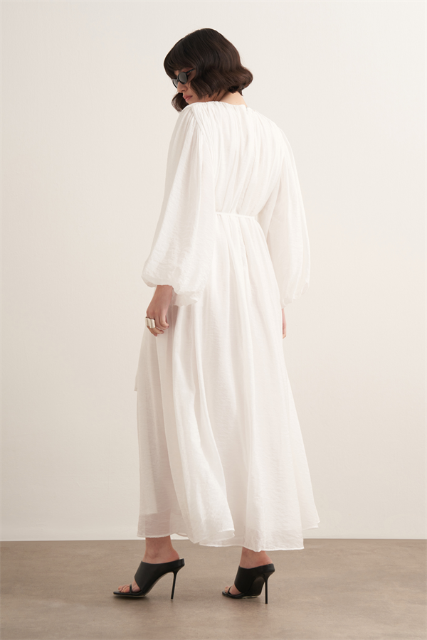 Cleo Büzgü Detaylı Uzun Elbise Beyaz