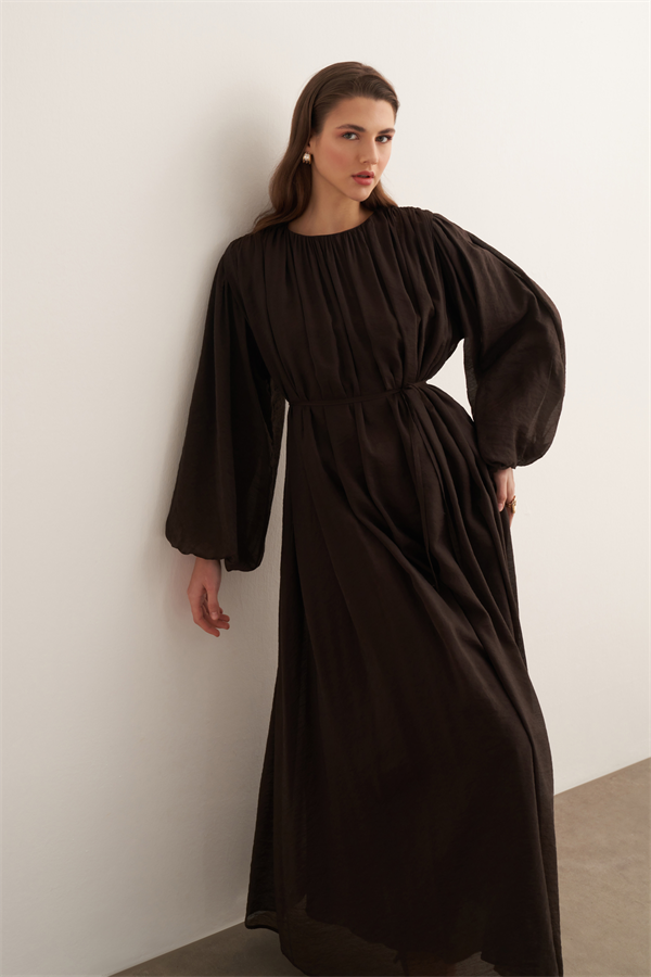 Cleo Büzgü Detaylı Uzun Elbise Kahve