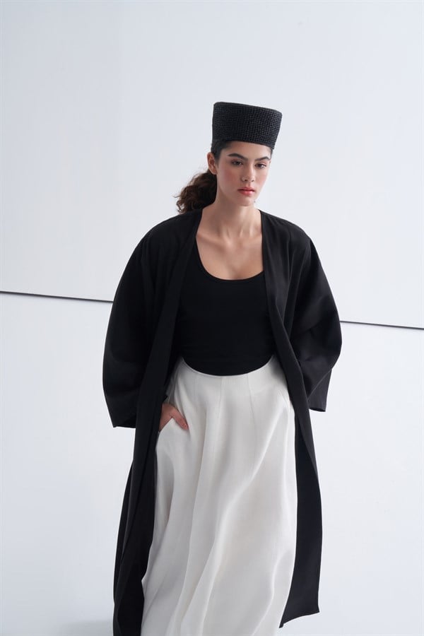Daria Yırtmaç Detaylı Kimono Siyah