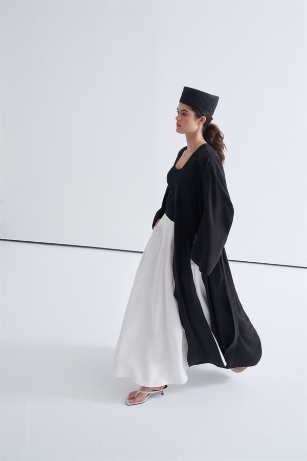 Daria Yırtmaç Detaylı Kimono Siyah