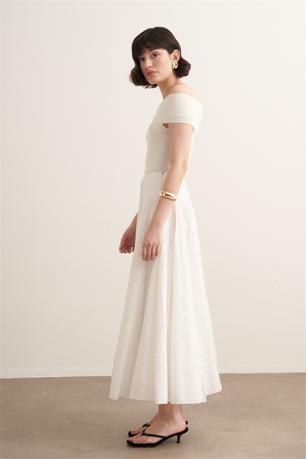 Ember Nervürlü Brode Vual Etek Beyaz