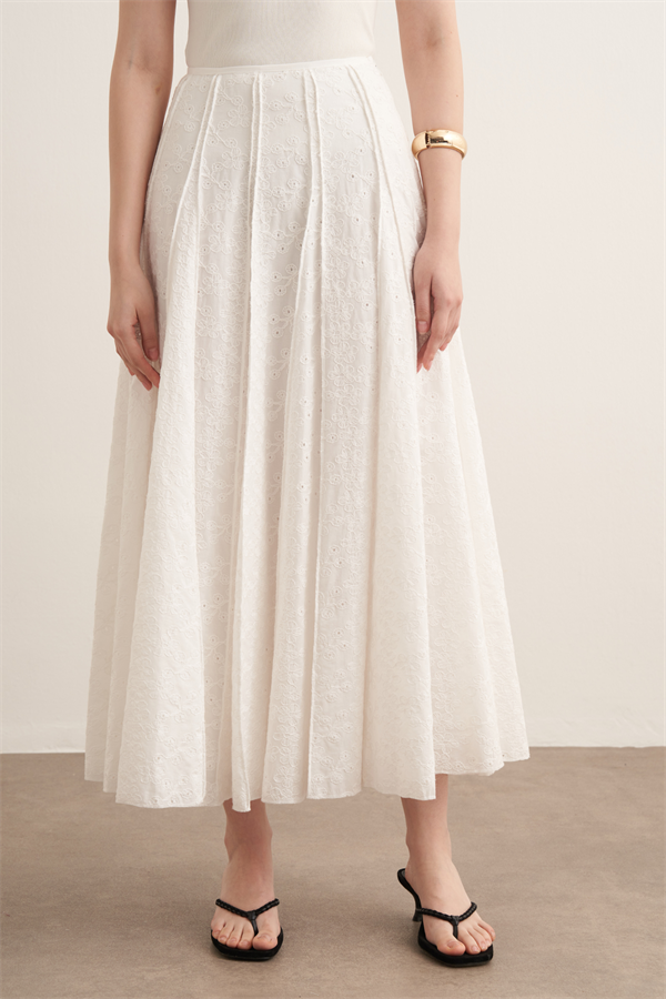 Ember Nervürlü Brode Vual Etek Beyaz