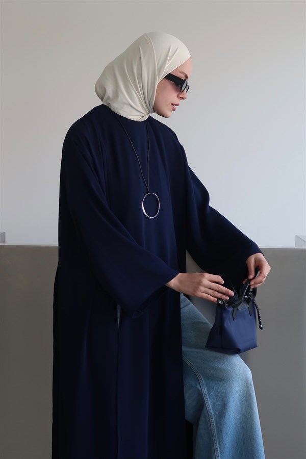 Kheesa Yırtmaç Detaylı Bluz Lacivert