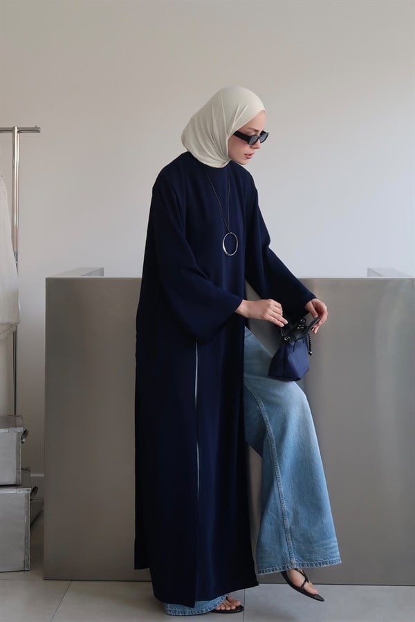 Kheesa Yırtmaç Detaylı Bluz Lacivert