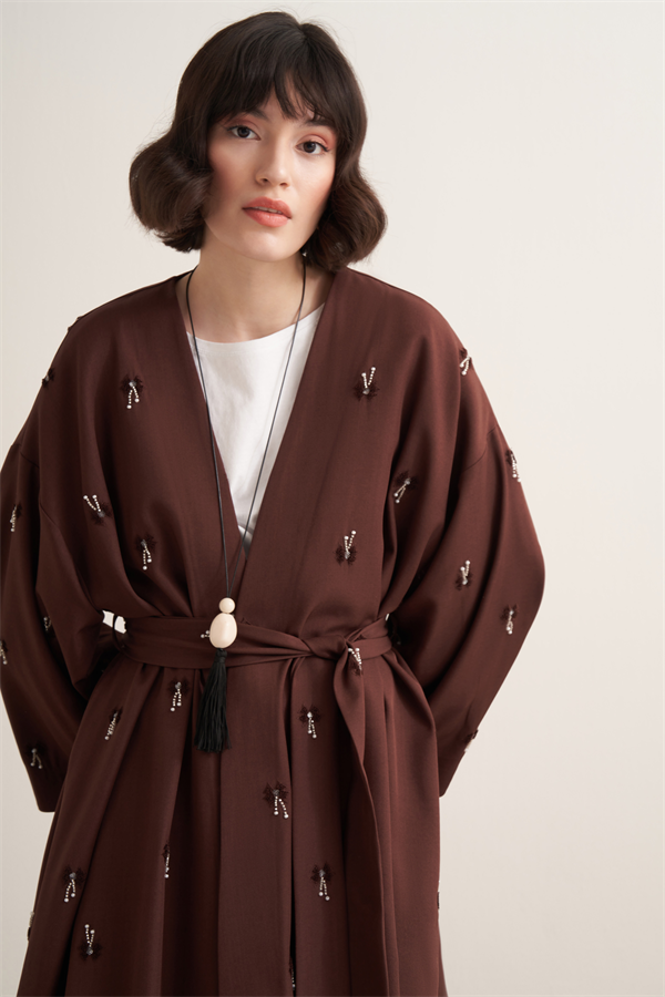 Qamrah Boncuk İşlemeli Uzun Kimono Acı Kahve