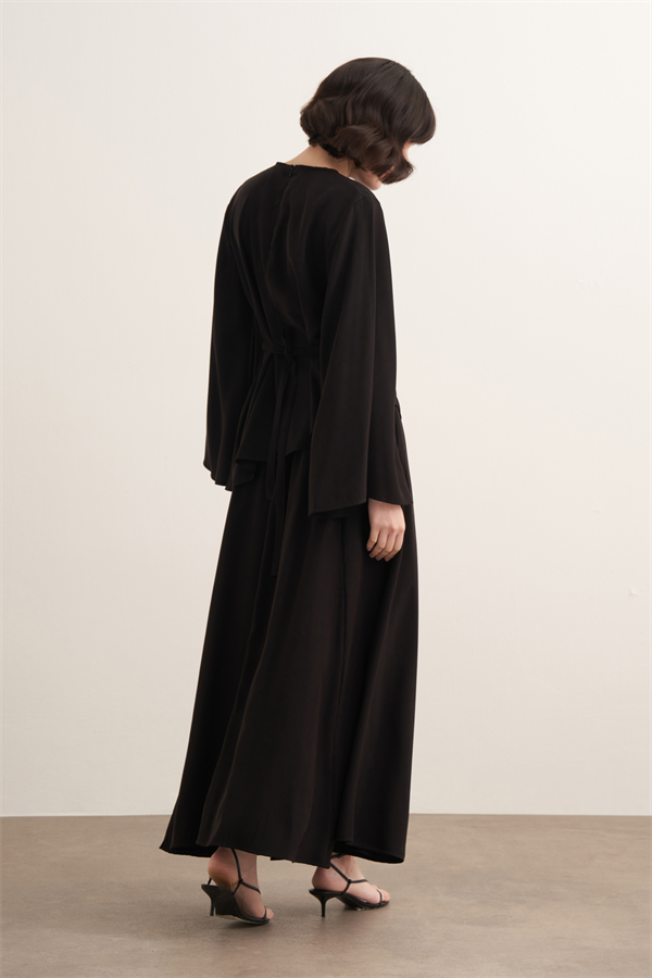 Raya Bağlama Detaylı Etekli Cupra Takım Siyah