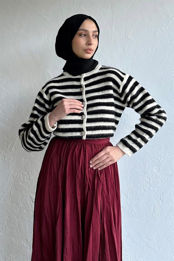 Silver Düğmeli Triko Hırka Siyah