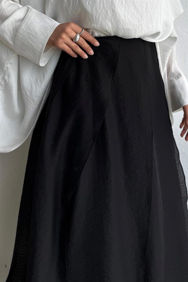 Siyah Cosey Asimetrik Etek 