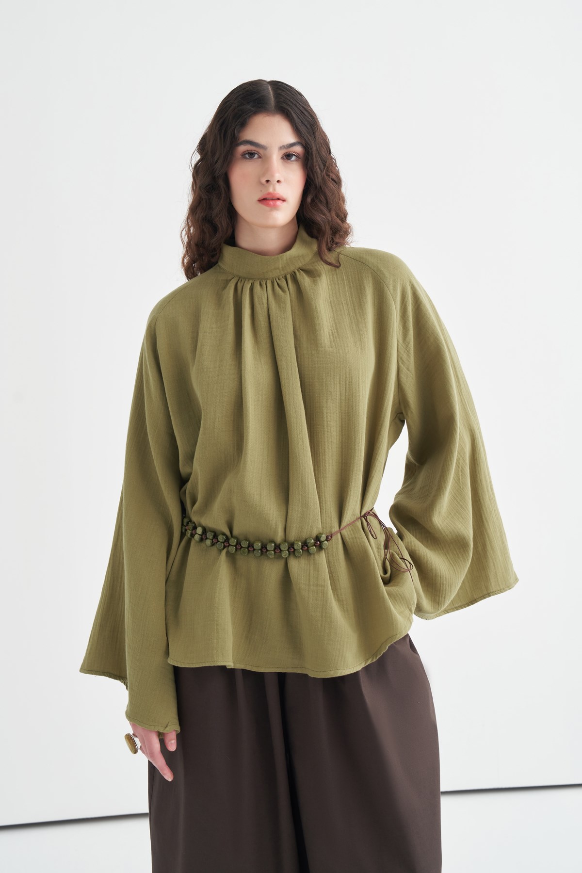 Helena Dik Yaka Müslin Bluz - Olive | Moca Trend