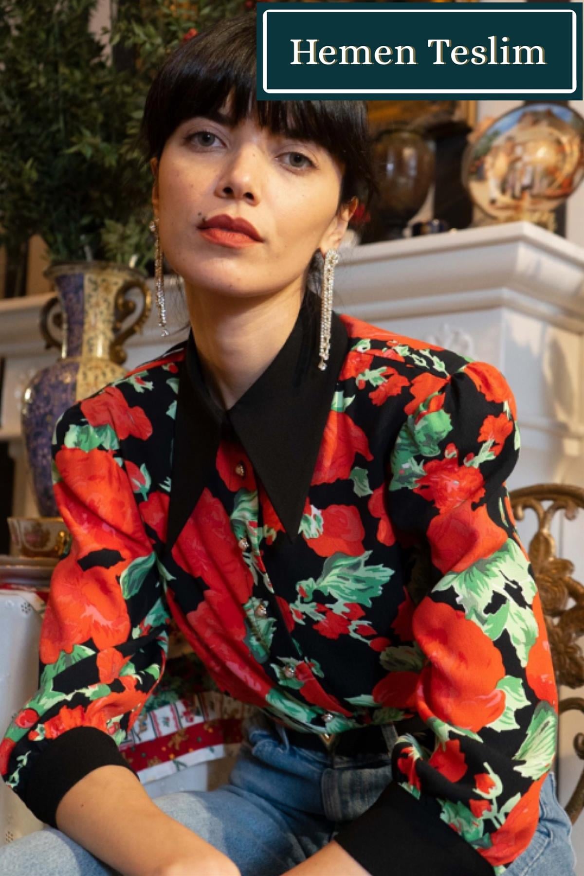 “Cahide” in Love Bluz