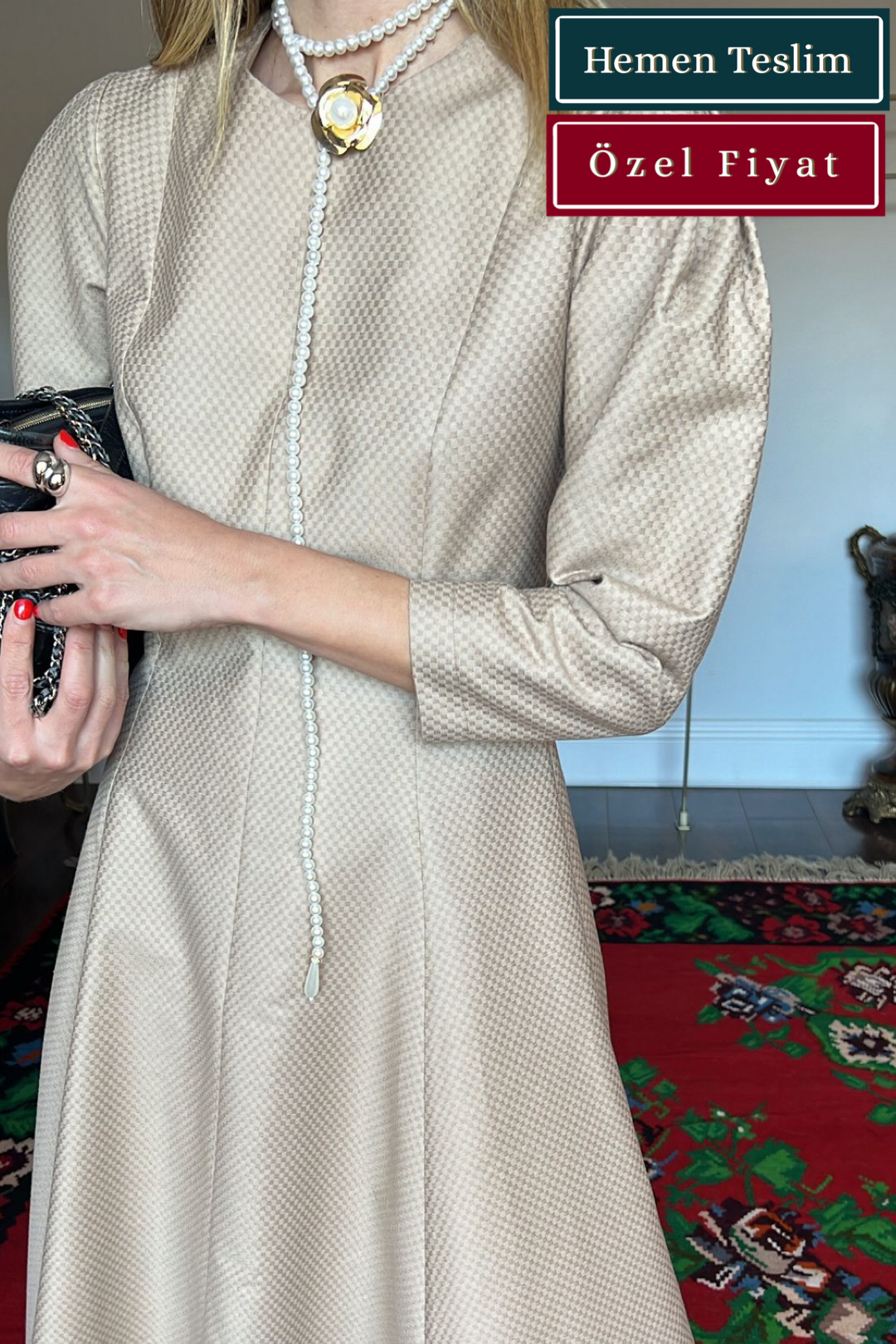 “Rebecca” Ekru Gabardin